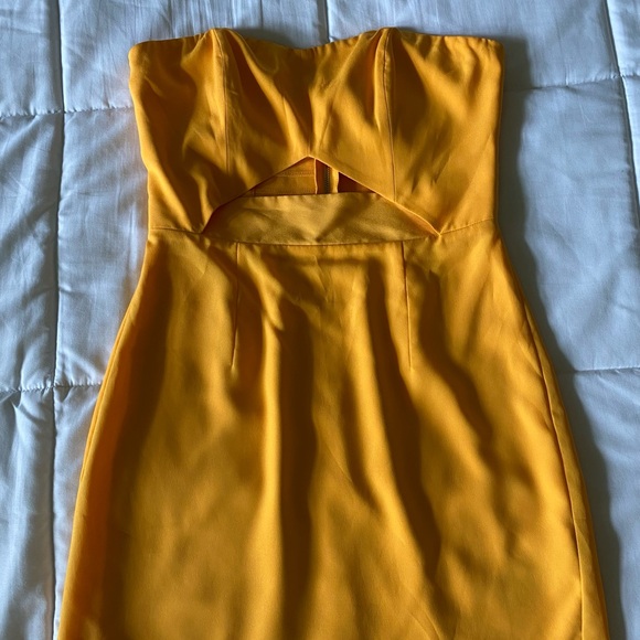 Marciano Dresses & Skirts - Marciano Golden Yellow Dress